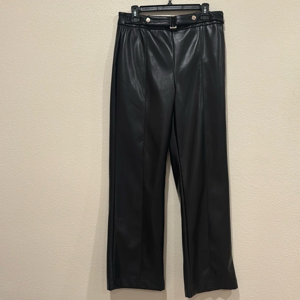 Elie Tahari Black leather feel pant, size 12, nwt